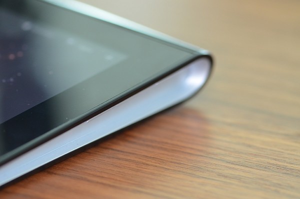 Sony S Tablet - Side view