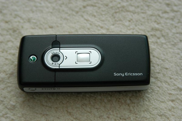 Sony Ericsson T630 Back