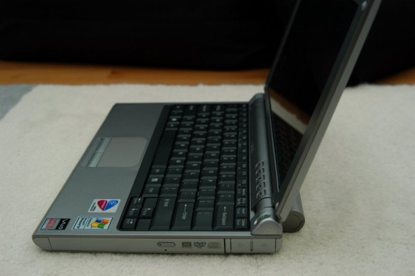 This profile is especially well liked because it makes it the laptop very thin and stylish