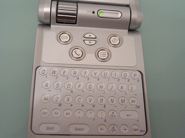 Sony Clie NR70V keyboard