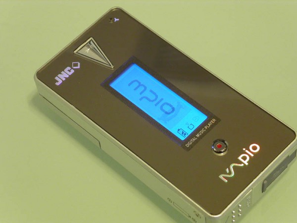 Digitalway MPIO FL100 MP3 Player front