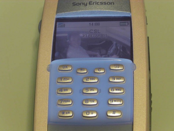 Sony Ericsson P800 front 2