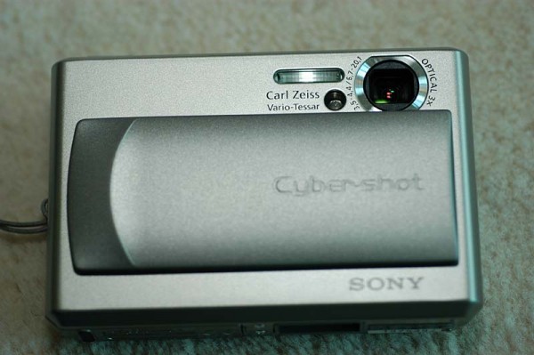 Sony T1 Digital Camera front