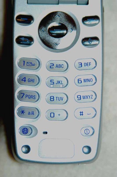 Sony Ericsson Z600 keypad